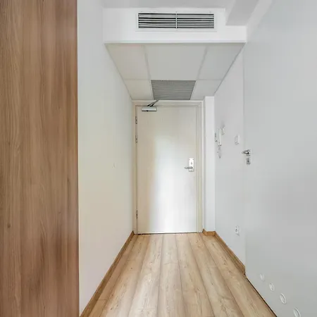 Pasteura Cosy By Bookinghost * Breslau