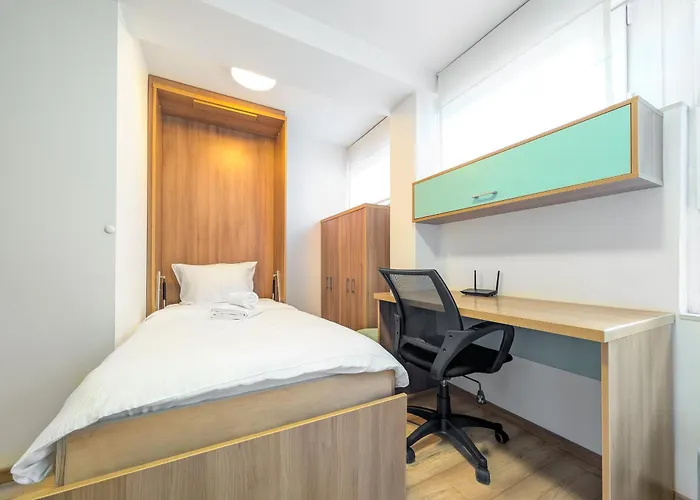 Lägenhet Pasteura Cosy By Bookinghost *